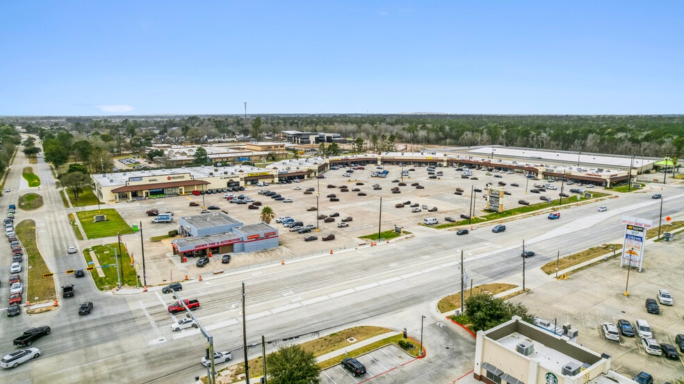 More Photos Of 5300-5366 E FM 1960 Rd, Humble Storefront For Sale