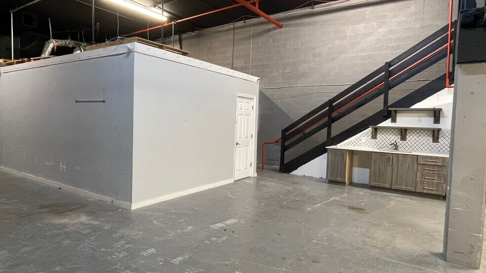 More Photos Of 16300 SW 137th Ave, Miami Warehouse For Sale