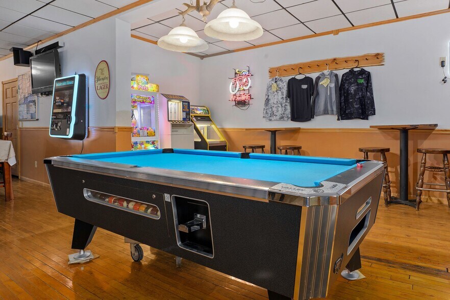 More Photos Of W10595 County Road K, Elcho Restaurant For Sale