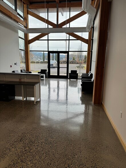 More Photos Of 52960 W Lane Rd, Scappoose Manufacturing For Sale