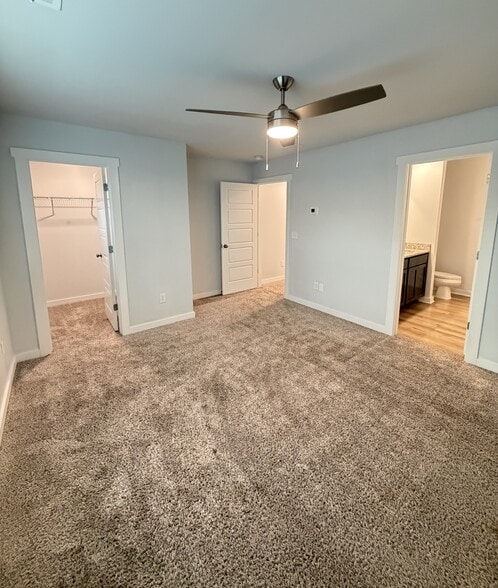 More Photos Of 422 Falls Pt SW, Madison Flex For Sale