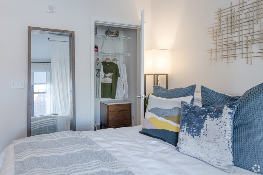 More Photos Of 125 Clifford St, Providence Apartments For Lease