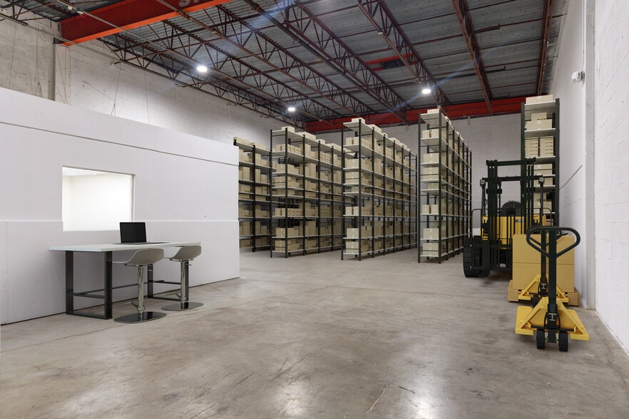 More Photos Of 2009 NW 79th Ave, Doral Warehouse For Lease