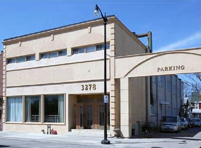 More Photos Of 3276-3278 Dundas St W, Toronto Storefront Retail Office For Lease