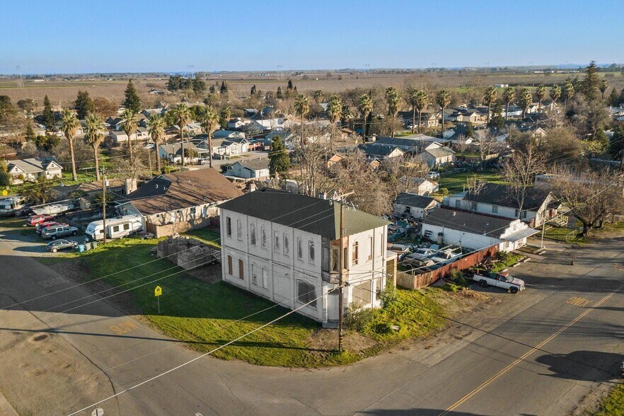 Primary Photo Of 2195 California St, Sutter Flex For Sale