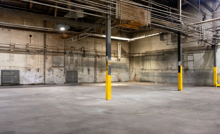 More Photos Of 1345 Henry St, Huntington Manufacturing For Sale