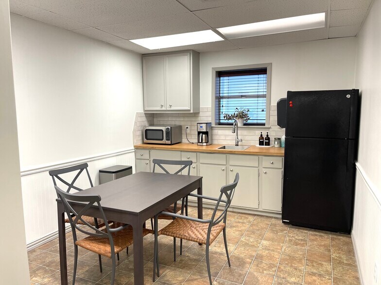 More Photos Of 200 S 10th St, Richmond Coworking Space