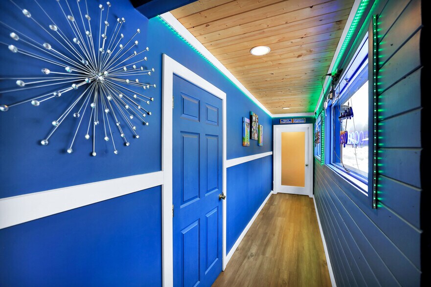 More Photos Of 802 S Shore Diamond Lake Rd, Newport Restaurant For Sale