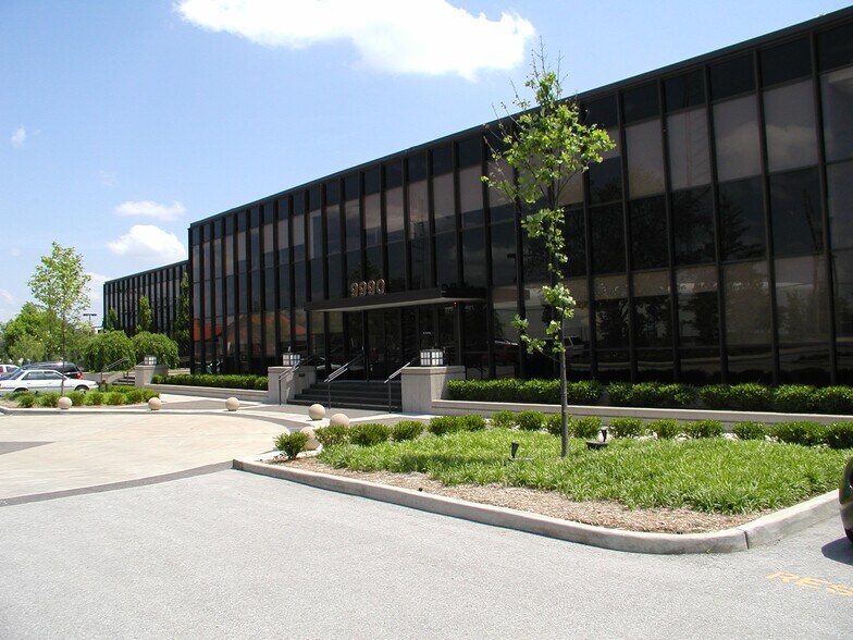 More Photos Of 9990 Old Olive Street Rd, Creve Coeur Office For Sale