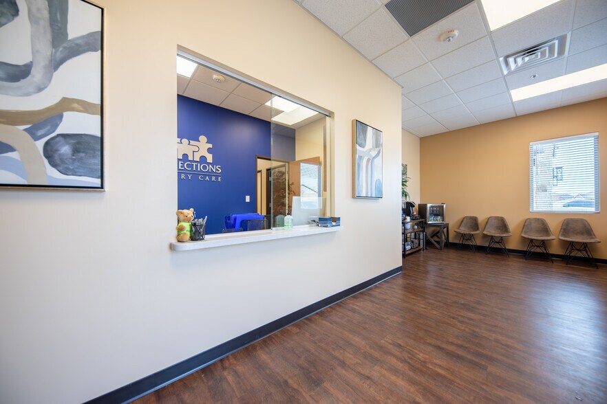More Photos Of 255 W Lebanon, Frisco Medical For Sale