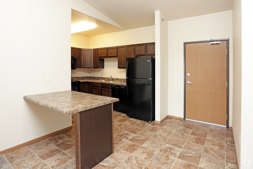 More Photos Of 1300-1302 Quiniela Dr, North Sioux City Apartments For Sale