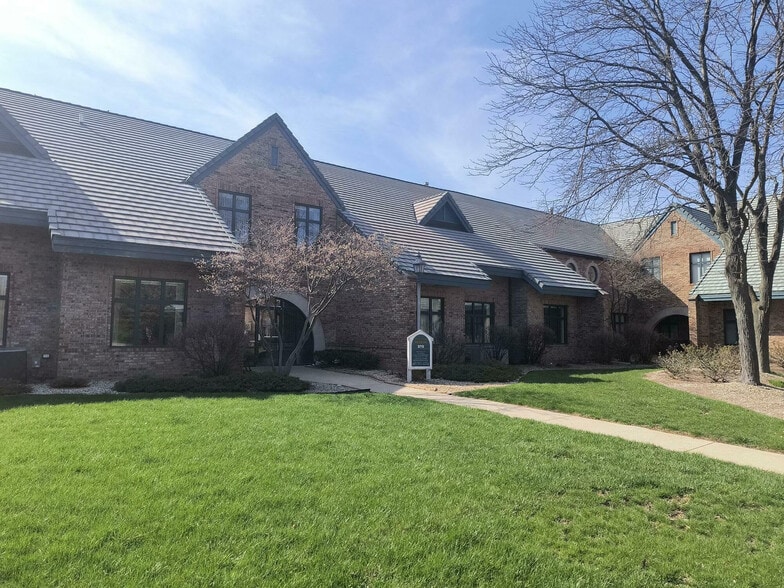 More Photos Of 200-290 E 90th Dr, Merrillville Medical For Lease