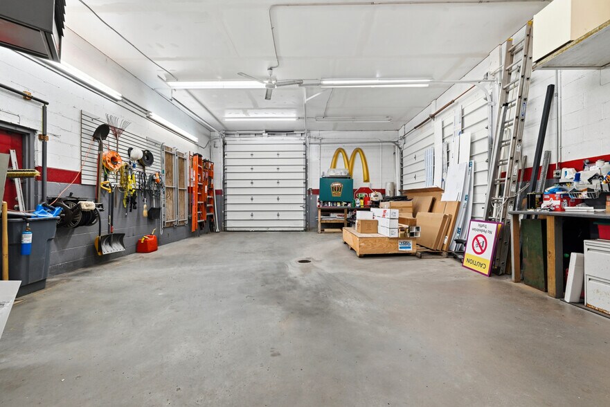 More Photos Of 508 Rodi Rd, Pittsburgh Flex For Sale