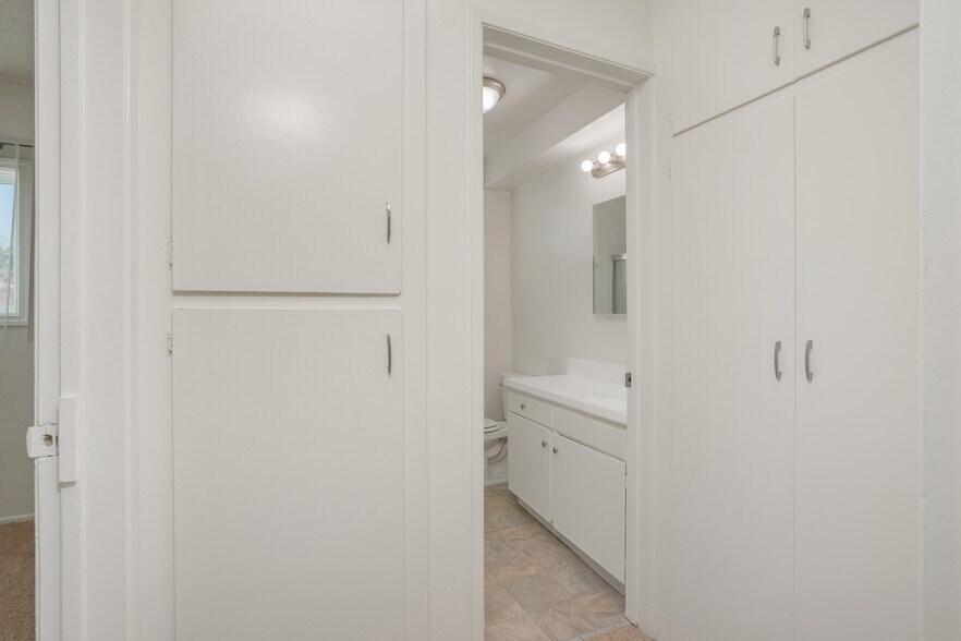 More Photos Of 7000 Etiwanda Ave, Reseda Apartments For Sale