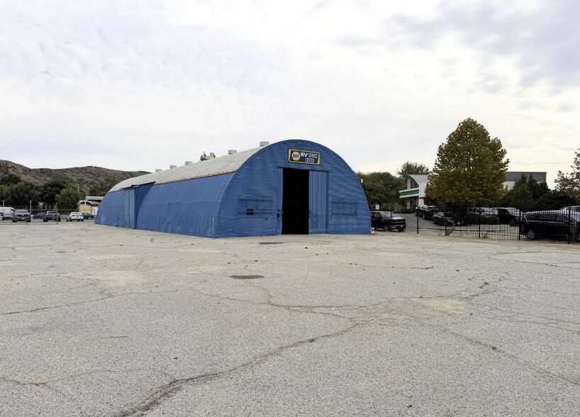 More Photos Of 26007-26011 Bouquet Canyon Rd, Santa Clarita Auto Dealership For Lease