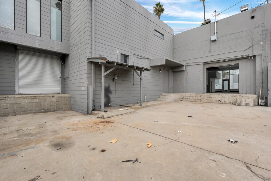 More Photos Of 7176 W Sunset Blvd, Los Angeles Storefront Retail Office For Sale