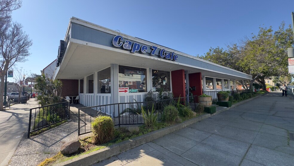 Primary Photo Of 1465 Webster St, Alameda Restaurant For Sale