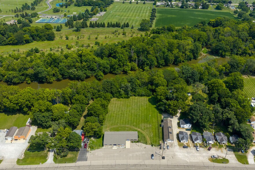 More Photos Of 1001 N County Road 25A, Troy Office For Sale