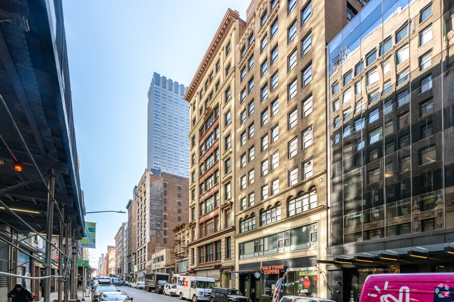 More Photos Of 36 W 37th St, New York Office For Lease