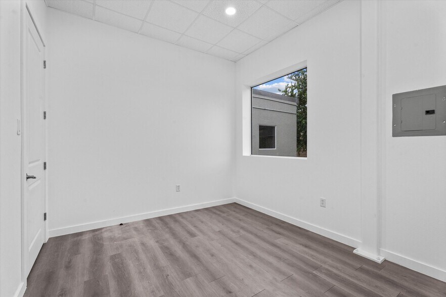 More Photos Of 26605 Cook Field Rd, Katy Light Distribution For Lease