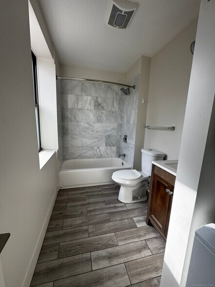 More Photos Of 1435 State St, New Haven Apartments For Sale