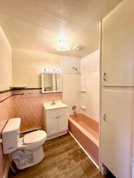 More Photos Of 862 Iron Ridge Rd, Spring Grove Apartments For Sale