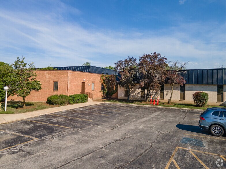 More Photos Of 3235-3345 Vollmer Rd, Flossmoor Unknown For Lease