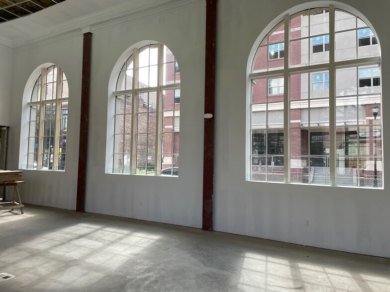 More Photos Of 16 N Main St, Port Chester Restaurant For Lease