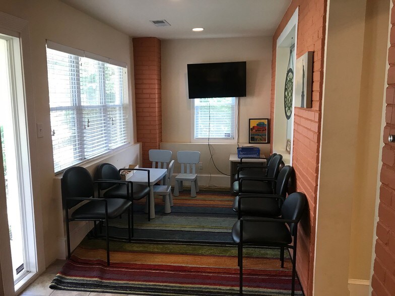 More Photos Of 836 Bonifant St, Silver Spring Office For Lease