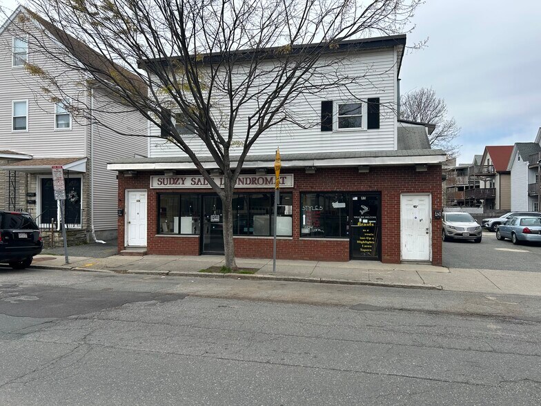 More Photos Of 43 Cross St, Somerville Flex For Sale