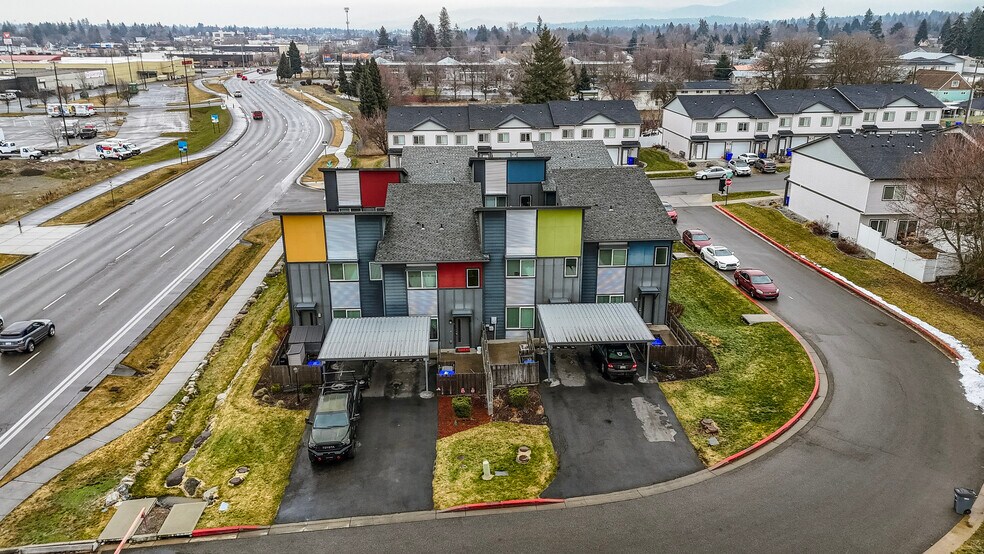 More Photos Of 303-330 S Felts Ln, Spokane Valley Apartments For Sale