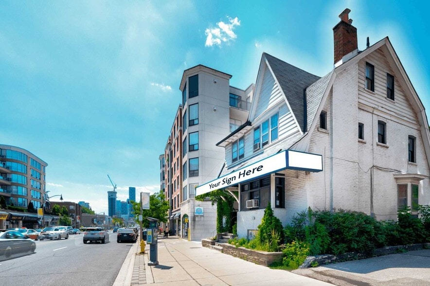 More Photos Of 2722 Yonge St, Toronto General Retail For Sale