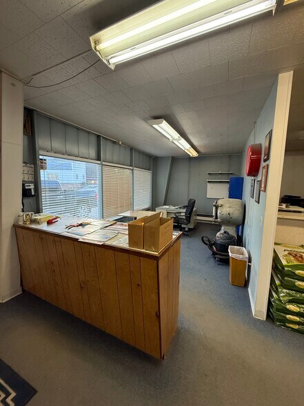 More Photos Of 41 5th Ave S, Kindred Specialty For Lease