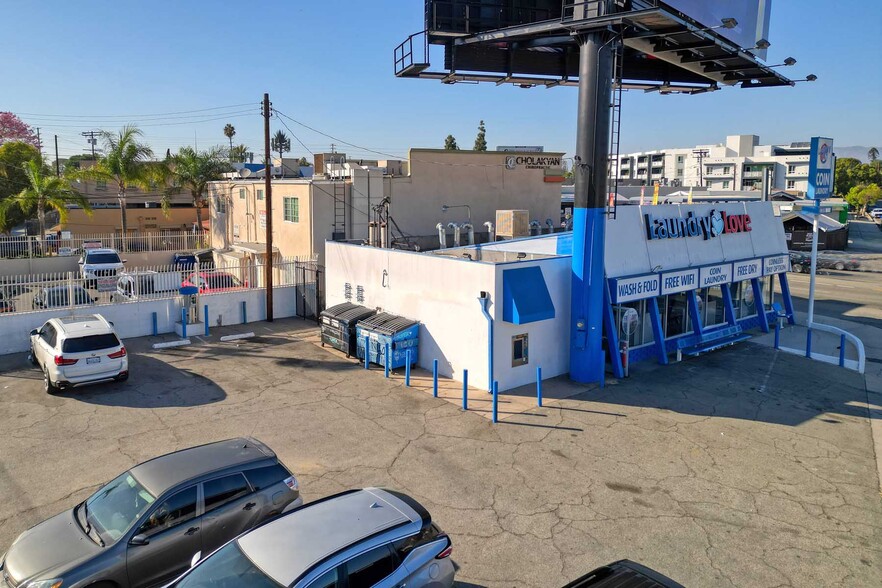 More Photos Of 10504 Victory Blvd, North Hollywood Freestanding For Sale