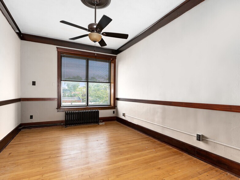More Photos Of 628-630 Columbus St, Ottawa Loft Creative Space For Sale