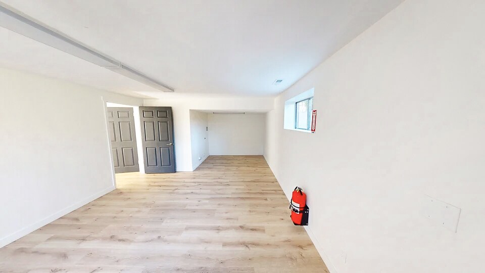 More Photos Of 1920 W 5200 S, Roy Office For Sale