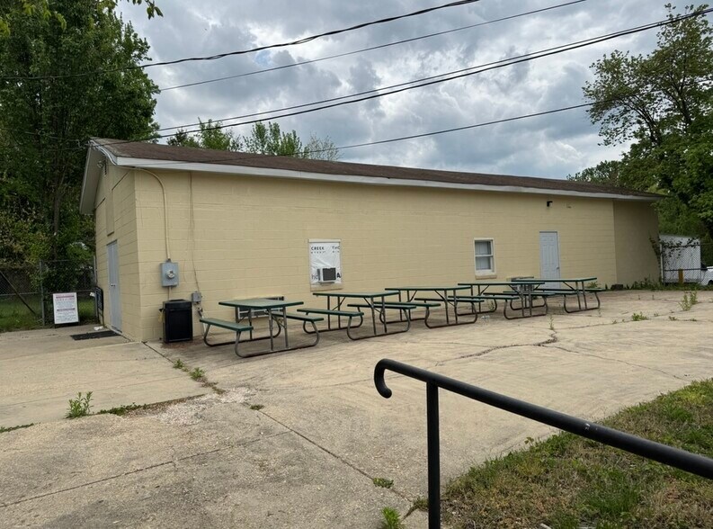 More Photos Of 5609 Old Branch Ave, Camp Springs Religious Facility For Lease