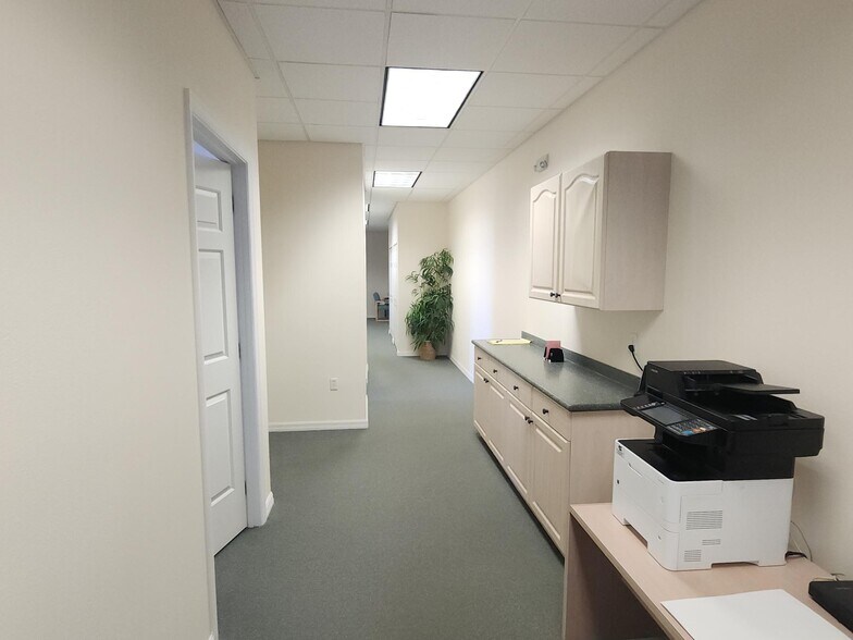 More Photos Of 17801 Murdock Cir, Port Charlotte Medical For Sale