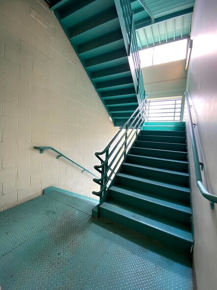 More Photos Of 208-210 Grant St, Pittsburgh Medical For Lease