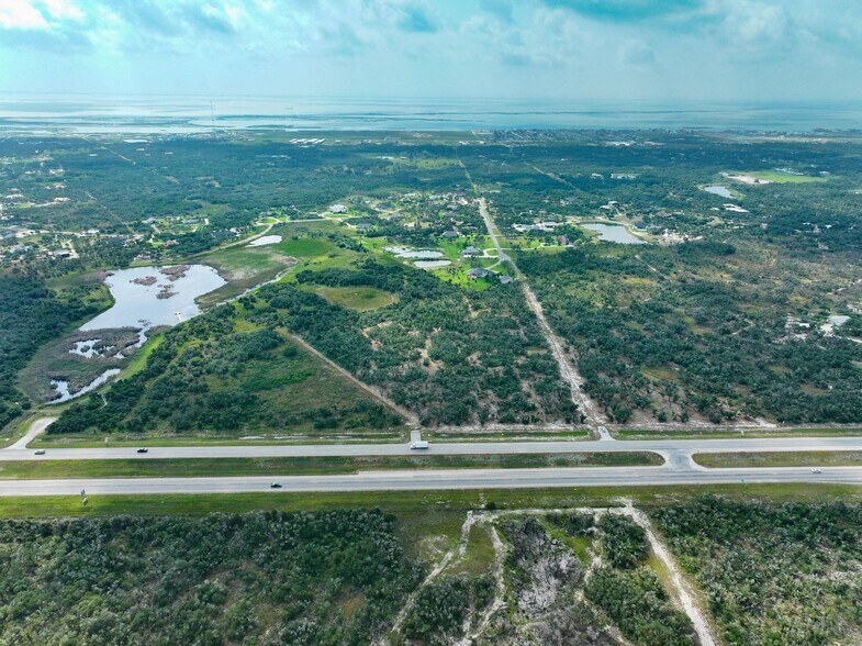 More Photos Of 704 South Highway 35 Byp, Rockport Land For Sale