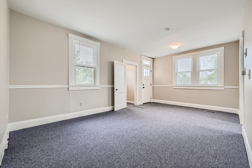 More Photos Of 1805 E Joppa Rd, Towson Office For Sale