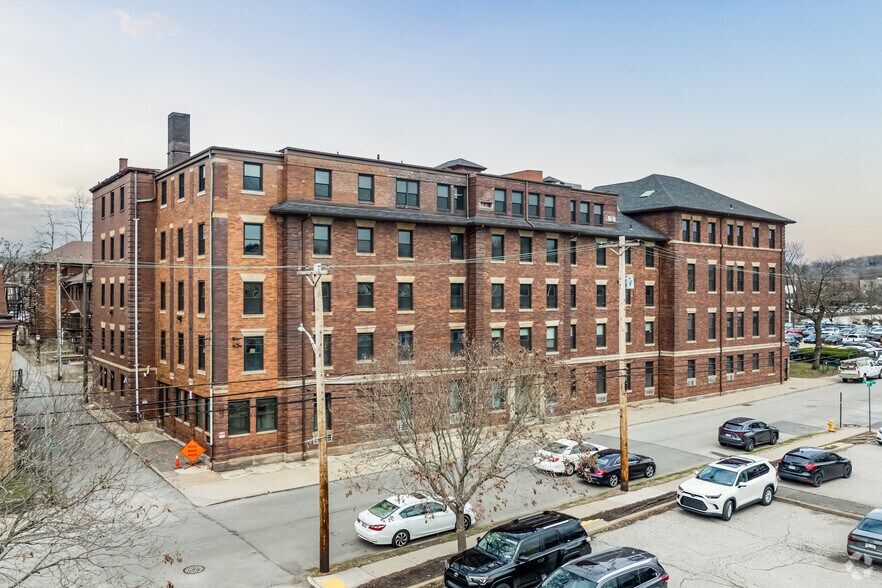 Primary Photo Of 901-907 West St, Pittsburgh Office Residential For Lease