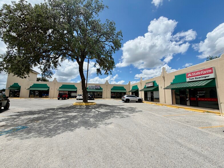 More Photos Of 7035-7075 Bandera Rd, San Antonio Unknown For Lease