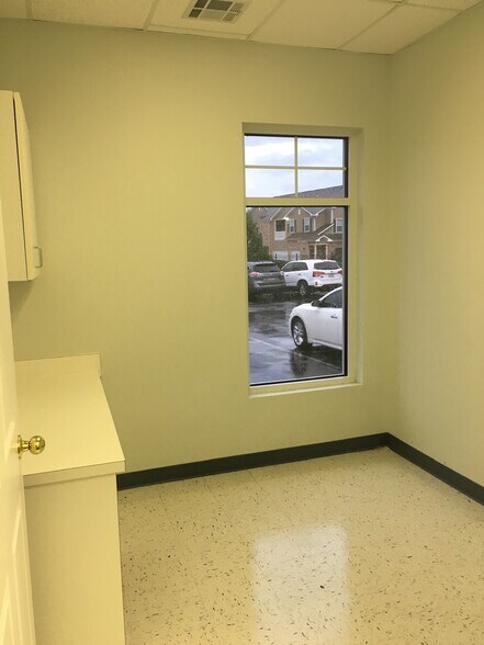 More Photos Of 4780-4782 Woodmere Blvd, Montgomery Medical For Lease