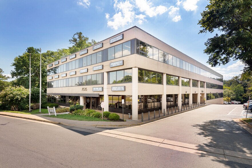 More Photos Of 7535 Little River Tpke, Annandale Office Residential For Sale