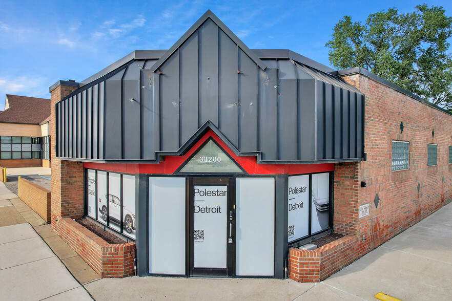 Primary Photo Of 33200 Woodward Ave, Birmingham Storefront Retail Office For Sale