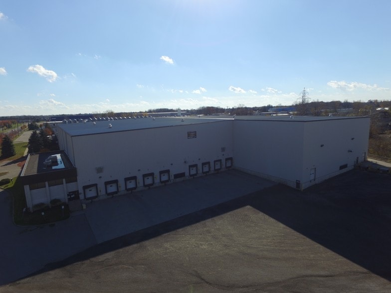 More Photos Of 75 Plant Farm Blvd, Brantford Warehouse For Lease