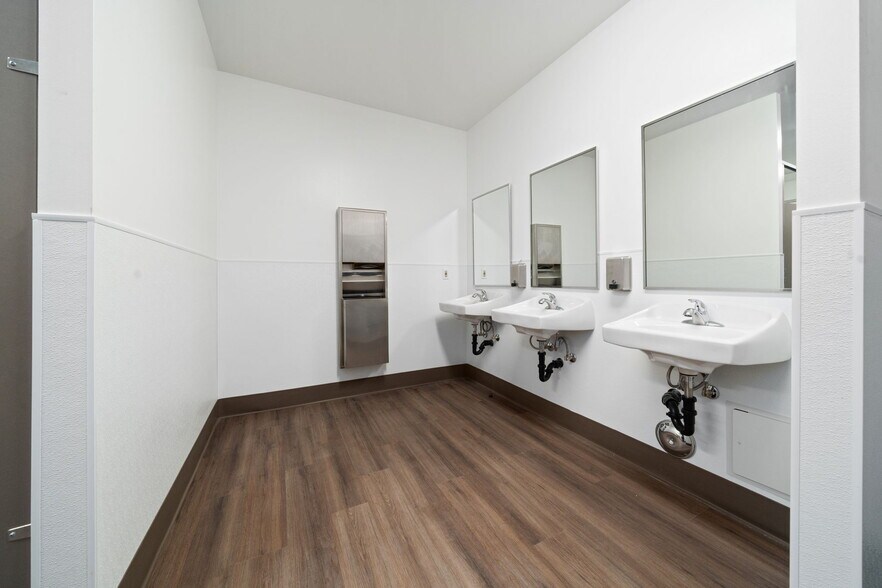 More Photos Of 7100 Village Dr, Buena Park Warehouse For Sale