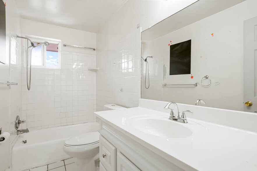 More Photos Of 8662-8682 W 51st Ave, Arvada Apartments For Sale