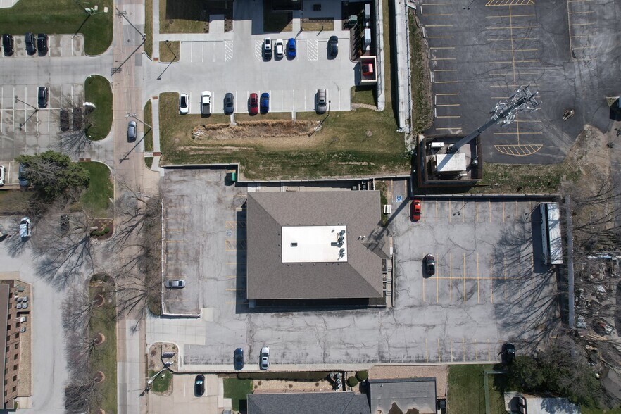 More Photos Of 2514 S 119th St, Omaha Office For Lease